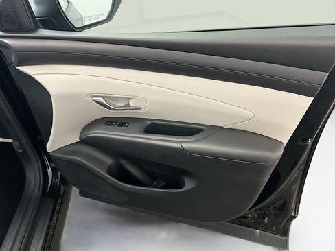 Used 2025 Hyundai Tucson SEL AWD/4WD image 34