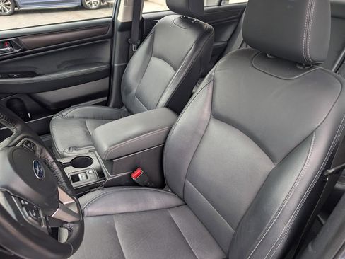 Used 2017 Subaru Legacy 2.5i Limited AWD/4WD image 6