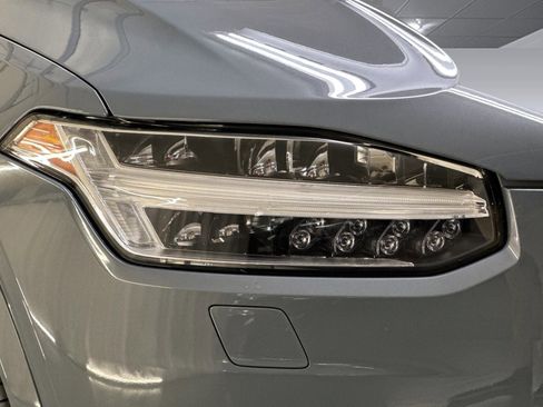 Used 2020 Volvo XC90 T6 R-Design w/ Protection Package Premier image 10