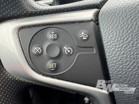 Used 2021 GMC Acadia SLE w/ Driver Convenience Package image 18