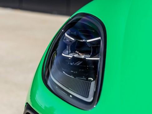 New 2026 Porsche Macan GTS image 18