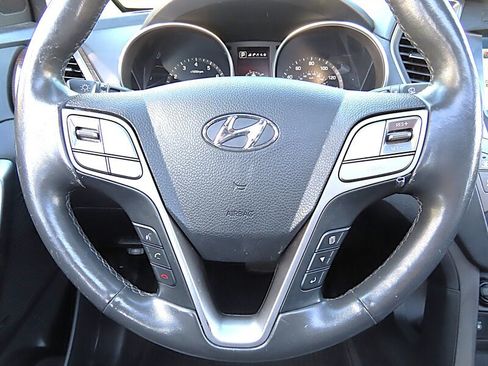 Used 2017 Hyundai Santa Fe Sport FWD image 14
