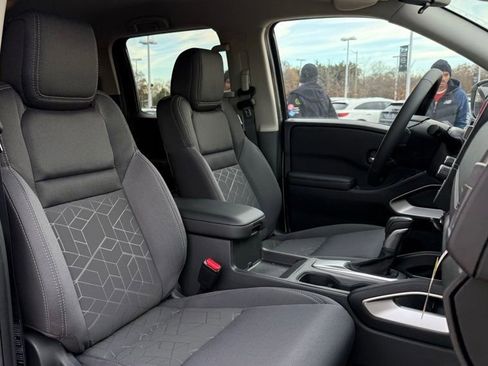 New 2025 Nissan Frontier SV w/ SV Convenience Package image 27
