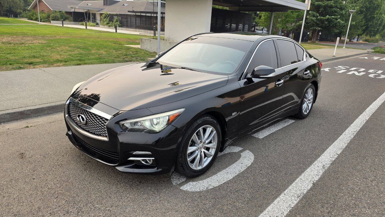 Used 2016 INFINITI Q50 Premium w/ 2.0T Premium Plus Package RWD image 1