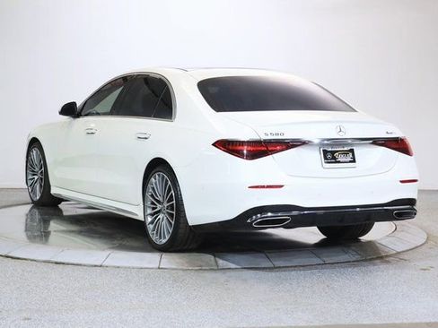 Used 2023 Mercedes-Benz S 580 4MATIC Sedan image 2