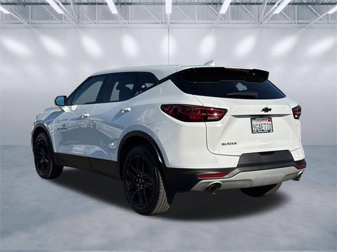 Used 2023 Chevrolet Blazer LT image 4