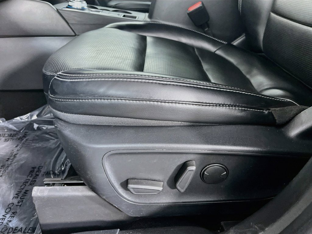 Used 2024 Ford Escape Platinum FWD image 25