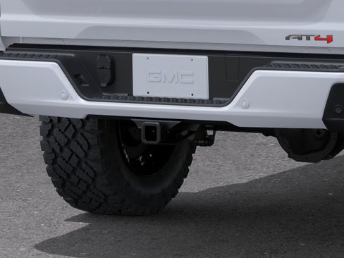 New 2026 GMC Canyon AT4 AWD/4WD image 14