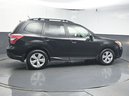 Used 2015 Subaru Forester 2.5i Premium w/ All-Weather Package AWD/4WD image 8