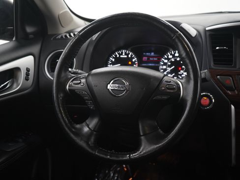 Used 2020 Nissan Pathfinder Platinum w/ Cargo Package AWD/4WD image 19