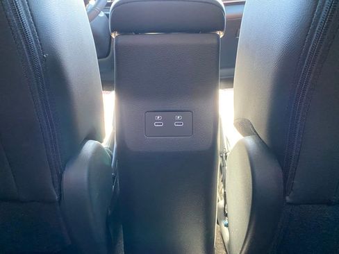 New 2025 Nissan Kicks SR image 17