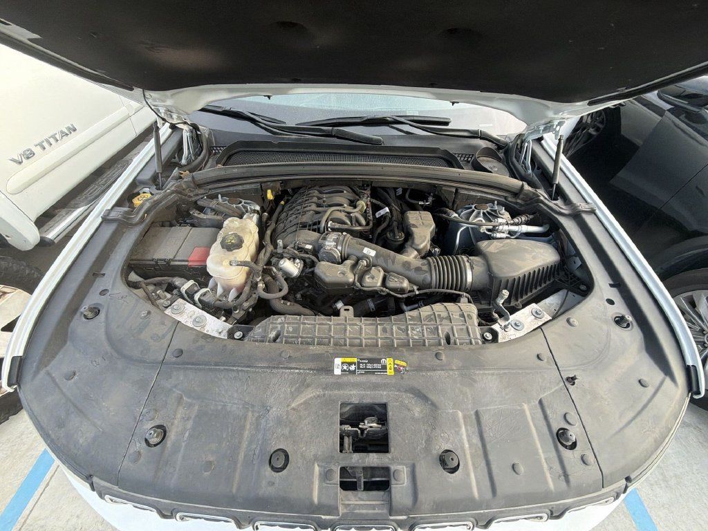 Used 2024 Jeep Grand Cherokee L Laredo w/ Luxury Tech Group I RWD image 13