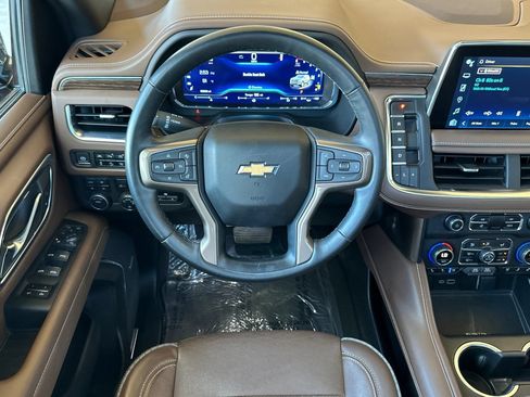 Certified 2023 Chevrolet Tahoe High Country w/ Premium Package AWD/4WD image 15