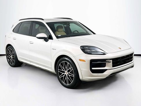 New 2026 Porsche Cayenne E-Hybrid image 7