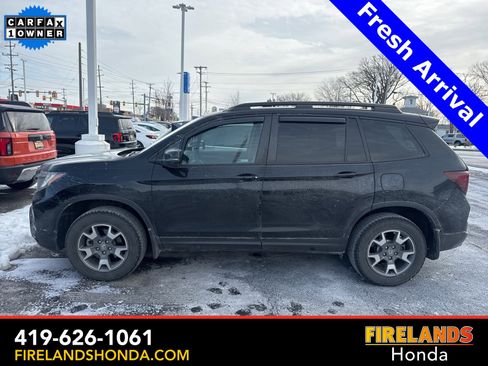 Used 2023 Honda Passport TrailSport image 1