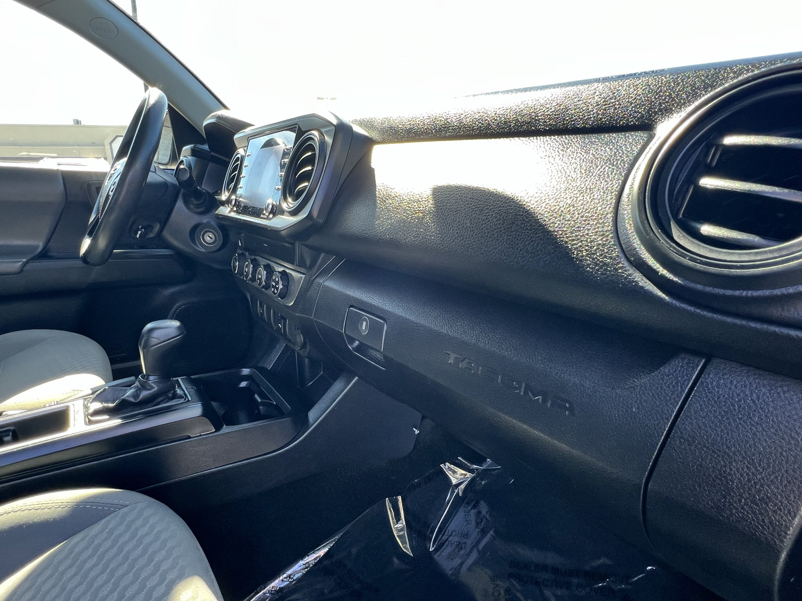 Used 2021 Toyota Tacoma SR AWD/4WD image 19