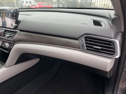 Used 2018 Honda Accord EX-L image 30