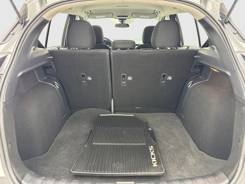Used 2020 Nissan Kicks S FWD image 46
