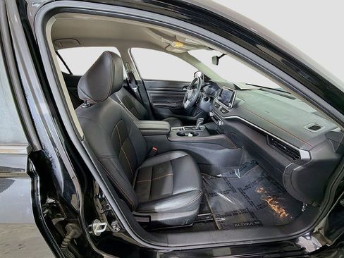 Used 2021 Nissan Altima 2.5 SR image 18