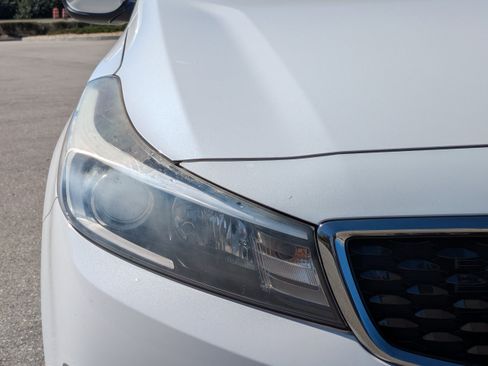 Certified 2017 Kia Forte LX w/ LX Popular Package image 11