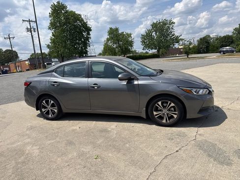 Used 2023 Nissan Sentra SV FWD image 2