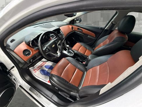 Used 2012 Chevrolet Cruze LT w/ RS Package image 22