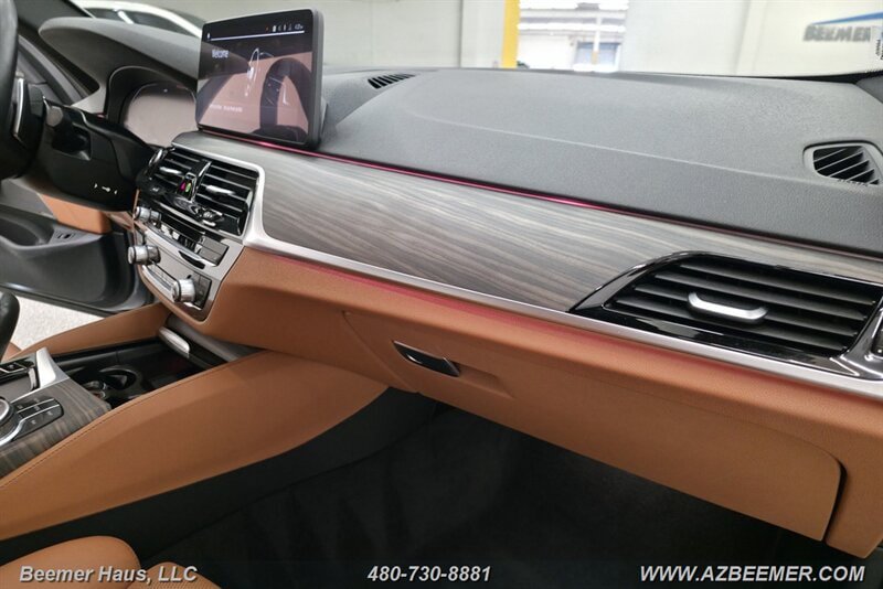 Used 2023 BMW 530i w/ M Sport Package RWD image 20