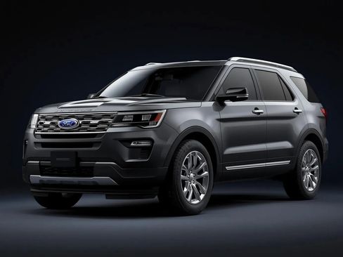Used 2019 Ford Explorer XLT w/ Equipment Group 202A image 1