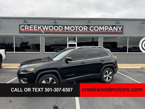 Used 2019 Jeep Cherokee Limited AWD/4WD image 1