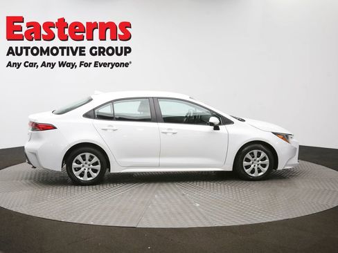 Used 2024 Toyota Corolla LE image 43