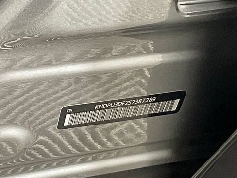Used 2025 Kia Sportage LX FWD image 21