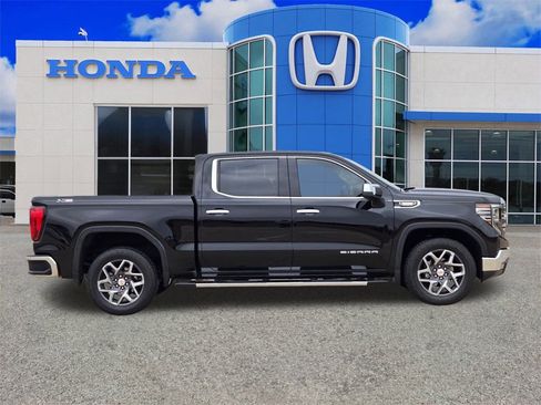 Used 2024 GMC Sierra 1500 SLT w/ SLT Premium Plus Package image 2