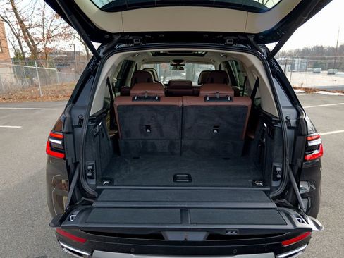 Used 2023 BMW X7 xDrive40i w/ Premium Package image 66