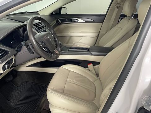 Used 2018 Lincoln MKZ Select w/ Select Plus Package FWD image 2