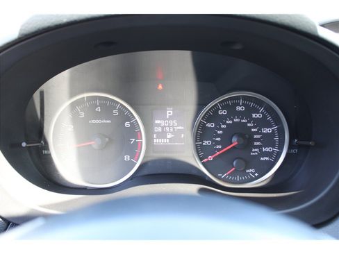 Used 2015 Subaru Impreza 2.0i Premium AWD/4WD image 12