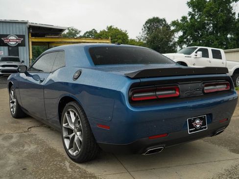 Used 2021 Dodge Challenger SXT w/ Blacktop Package RWD image 4