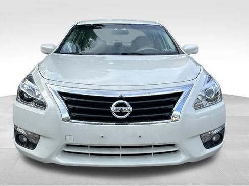 Used 2015 Nissan Altima 2.5 SV FWD image 11