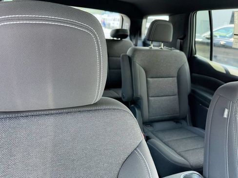 Used 2026 Chevrolet Traverse LT w/ Driver Confidence Package FWD image 34