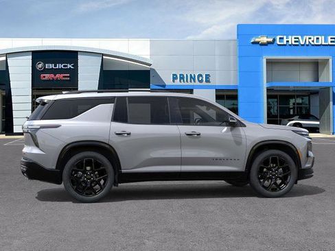 New 2026 Chevrolet Traverse RS image 5