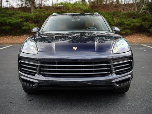 Used 2022 Porsche Cayenne image 16