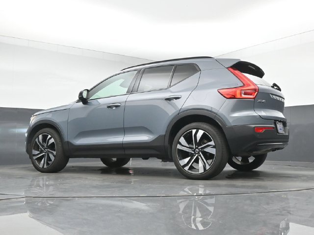 Used 2023 Volvo XC40 B5 Ultimate w/ Climate Package AWD/4WD image 14