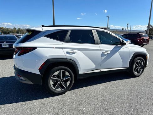 New 2025 Hyundai Tucson SEL image 6
