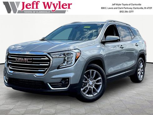 Used 2023 GMC Terrain SLT w/ LPO, Floor Liner Package FWD image 1