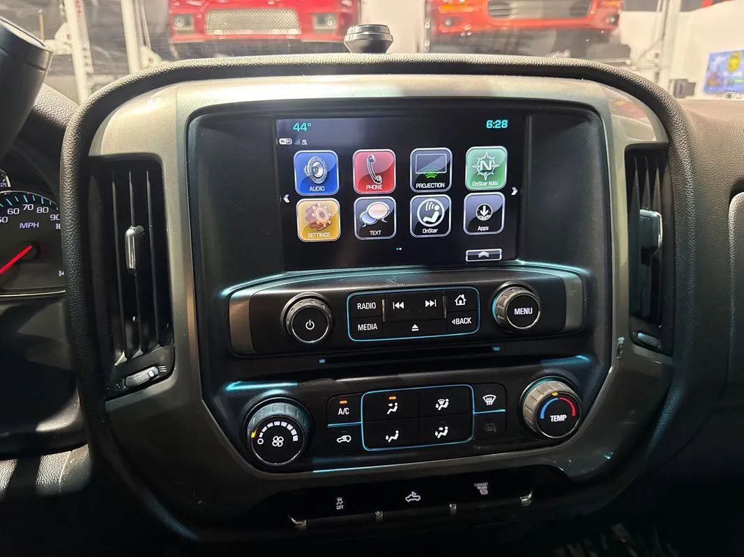 Used 2019 Chevrolet Silverado 2500 LT AWD/4WD image 78