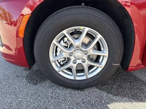 New 2027 Chrysler Pacifica Select FWD image 35