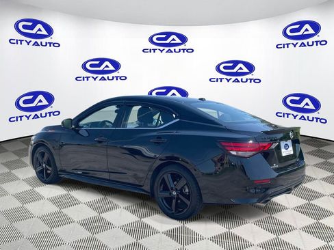 Used 2023 Nissan Sentra SR w/ Midnight Edition Package FWD image 5