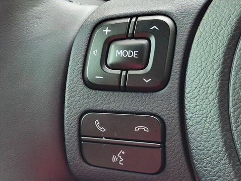Used 2025 Lexus IS 350 F Sport w/ Accessory Package RWD image 9
