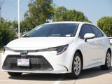 Used 2022 Toyota Corolla LE image 4