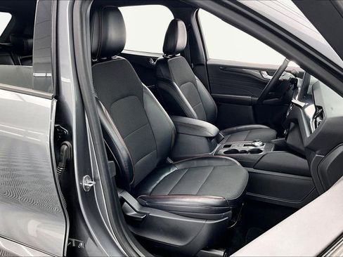 Certified 2024 Ford Escape ST-Line w/ Tech Pack #1 image 7