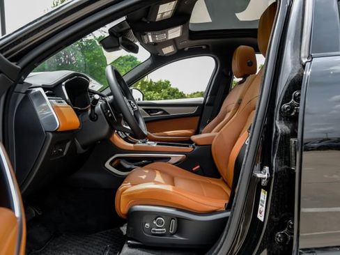 Used 2026 Jaguar F-PACE R-Dynamic S AWD/4WD image 3